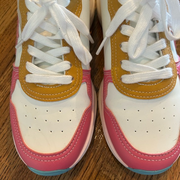 Vintage Havana Colorful Star Sneakers - Picture 2 of 3